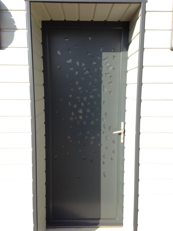 Porte d'entr�e Bois-Aluminium : Int�rieur = Blanc ; Ext�rieur = Gris anthracite